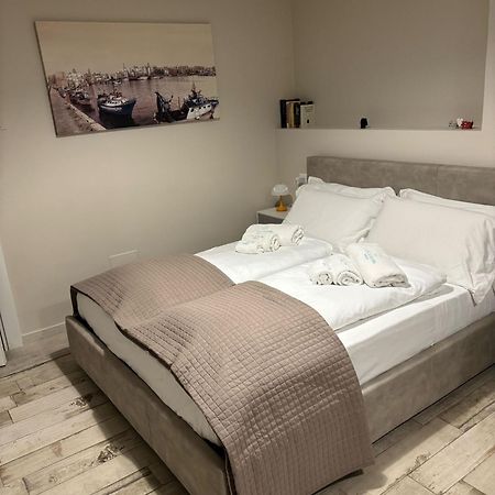 Appartamento Con Patio Monopoli Kültér fotó