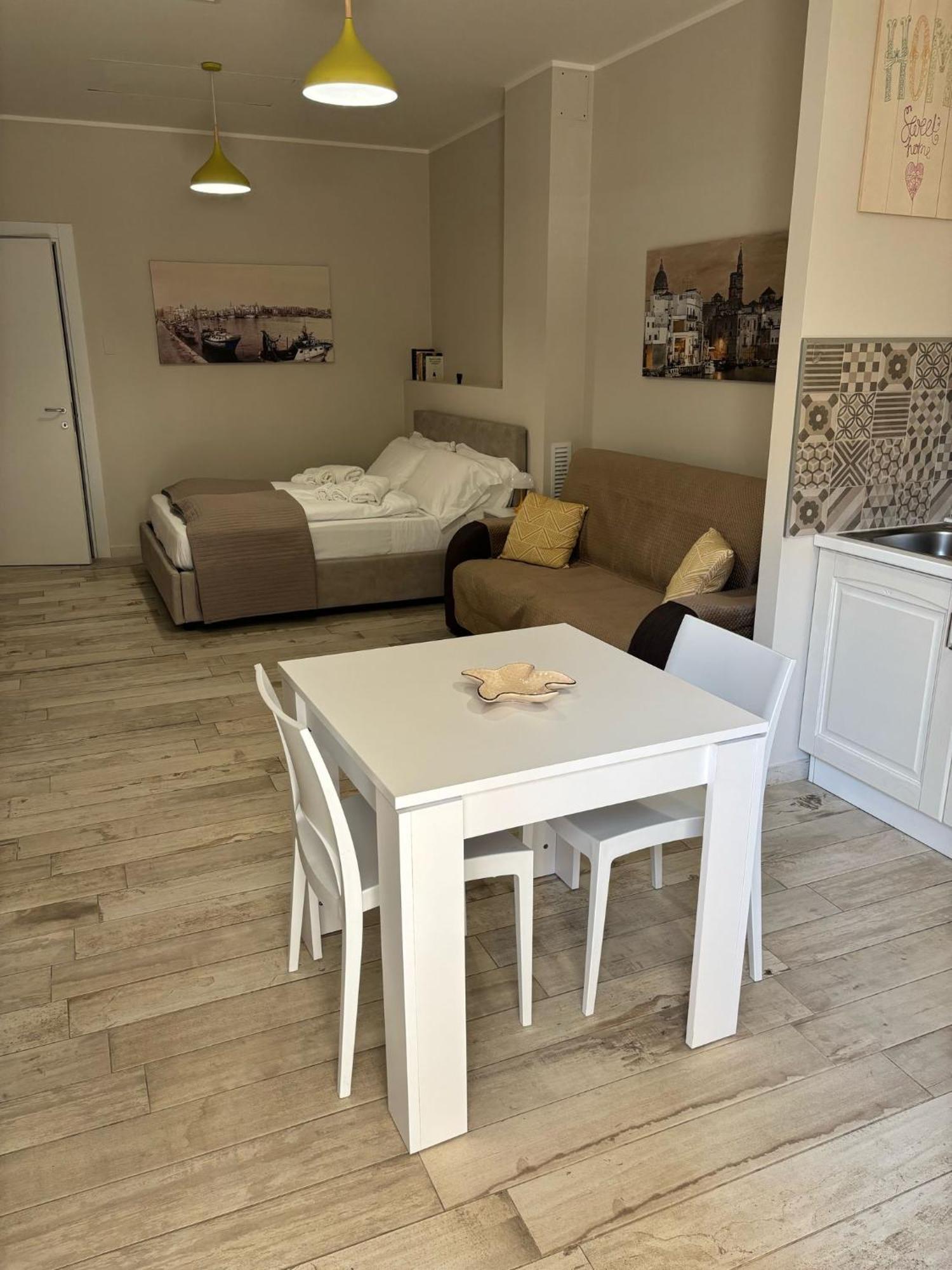 Appartamento Con Patio Monopoli Kültér fotó